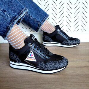 ❤️MICHAEL KORS WILMA Trainer Sneaker 9 Women's Black Monogram Fashion Lifestyle